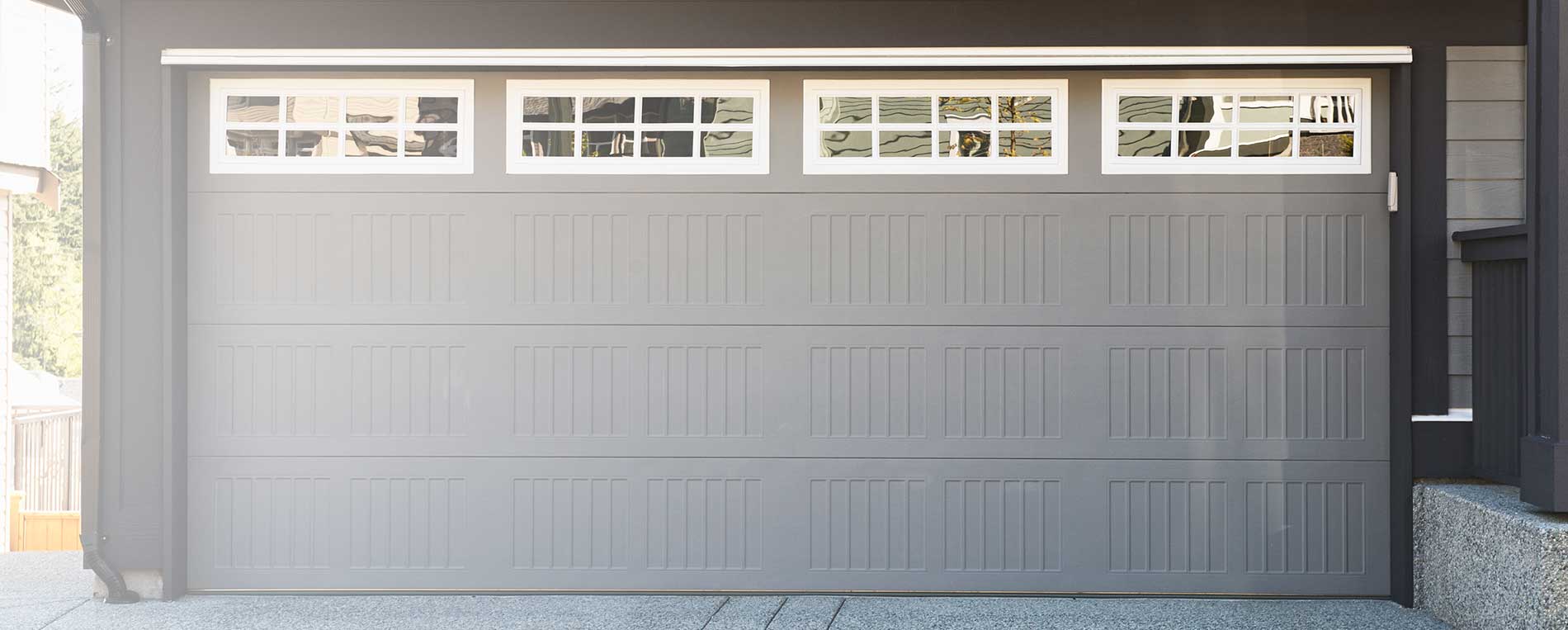 The Main Advantages Of a Wooden Garage Door